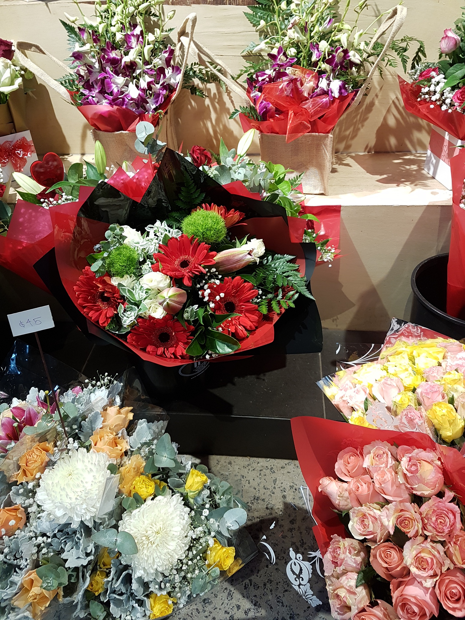 花店商业计划书：打造当地最受欢迎的花店