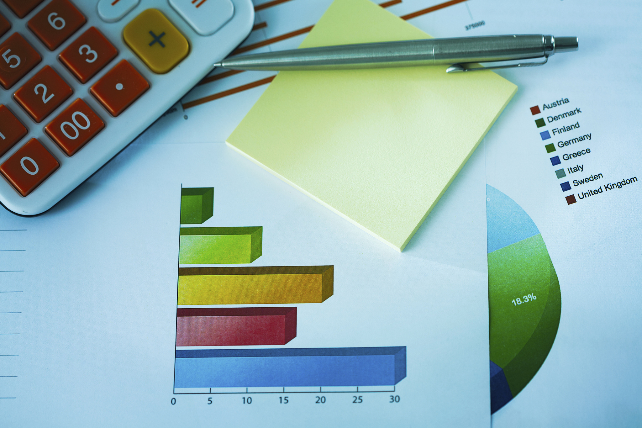 横店影视公司股票财务分析：近半年财务状况稳健