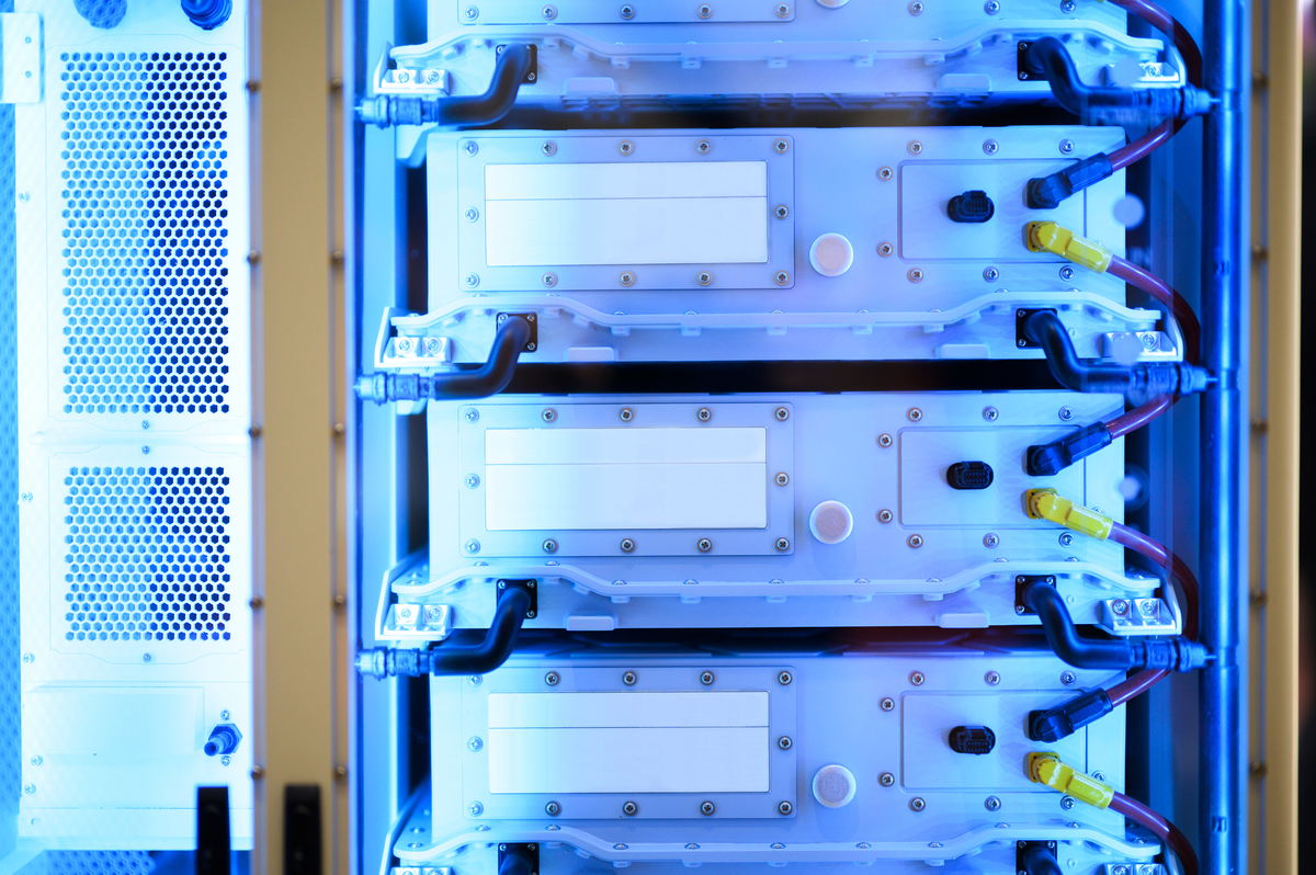 储能电源液冷方式详解：直接液冷、间接液冷、相变液冷、蒸发冷却