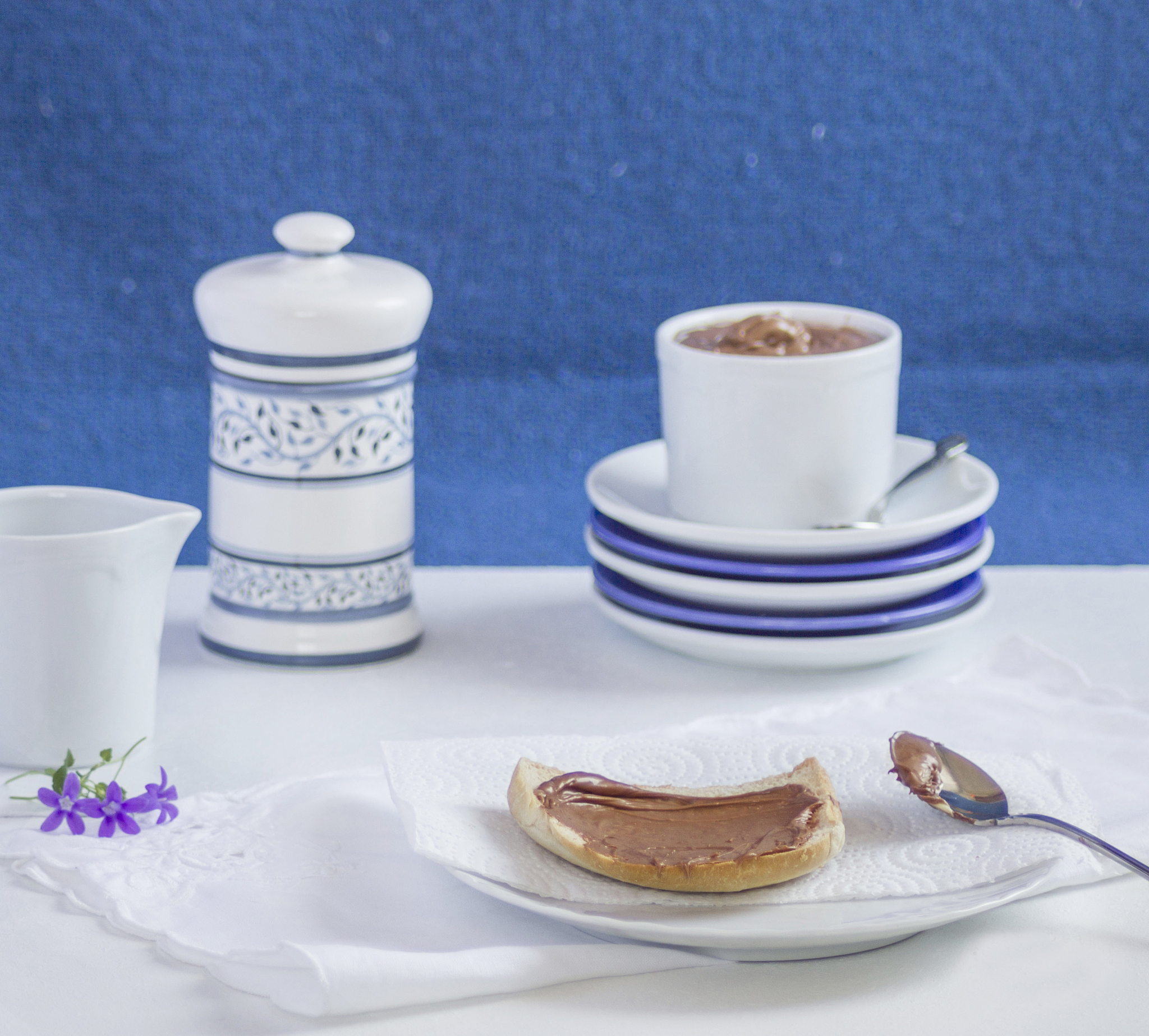 想起有关于马的餐具的毕业设计题目