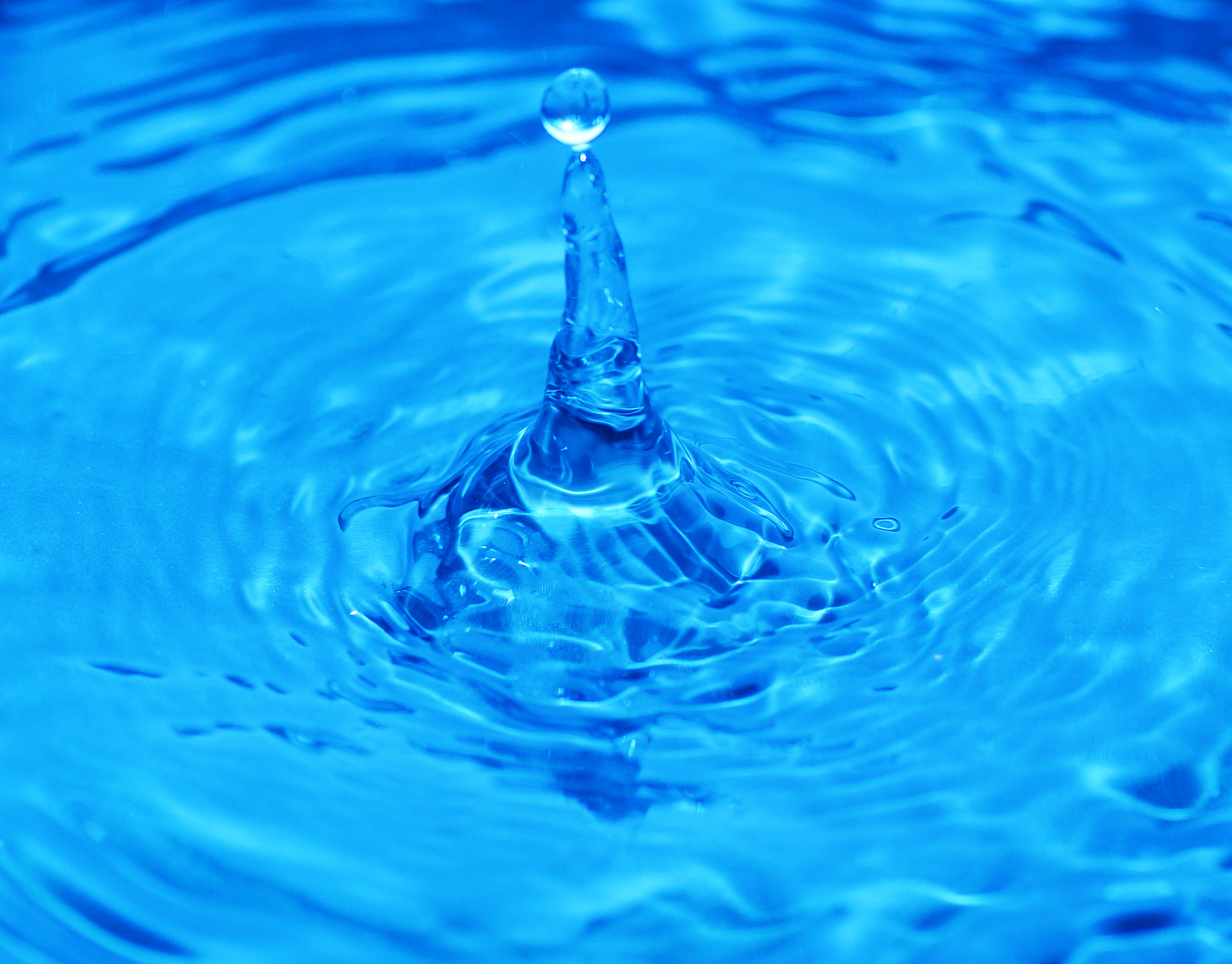 水象征着时间：所指与能指解析