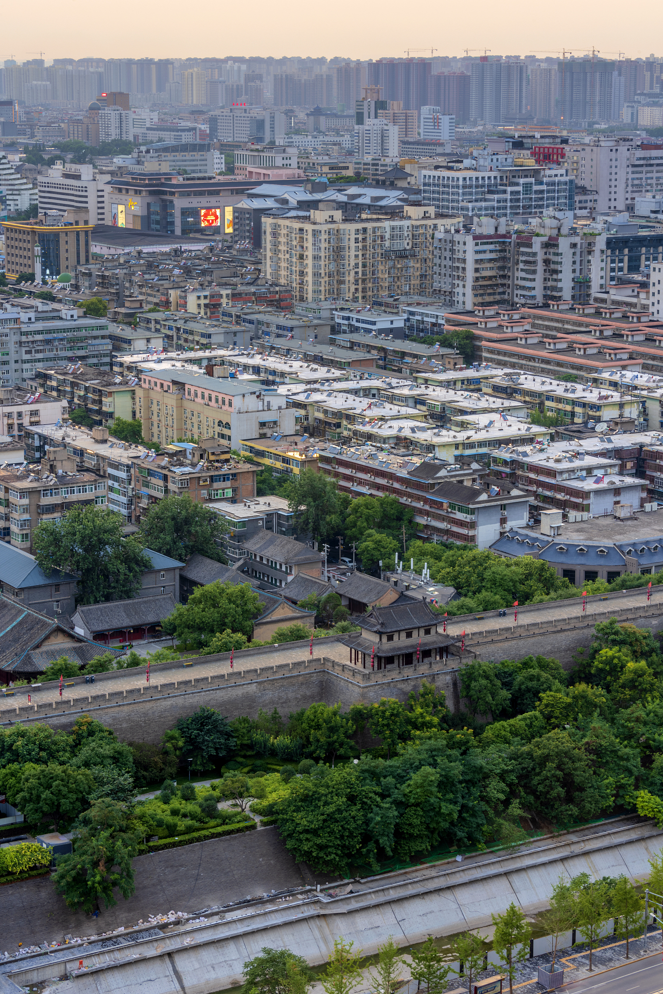 西安城市科技职业学校2021年招生专业 - 机电、计算机、市场营销等