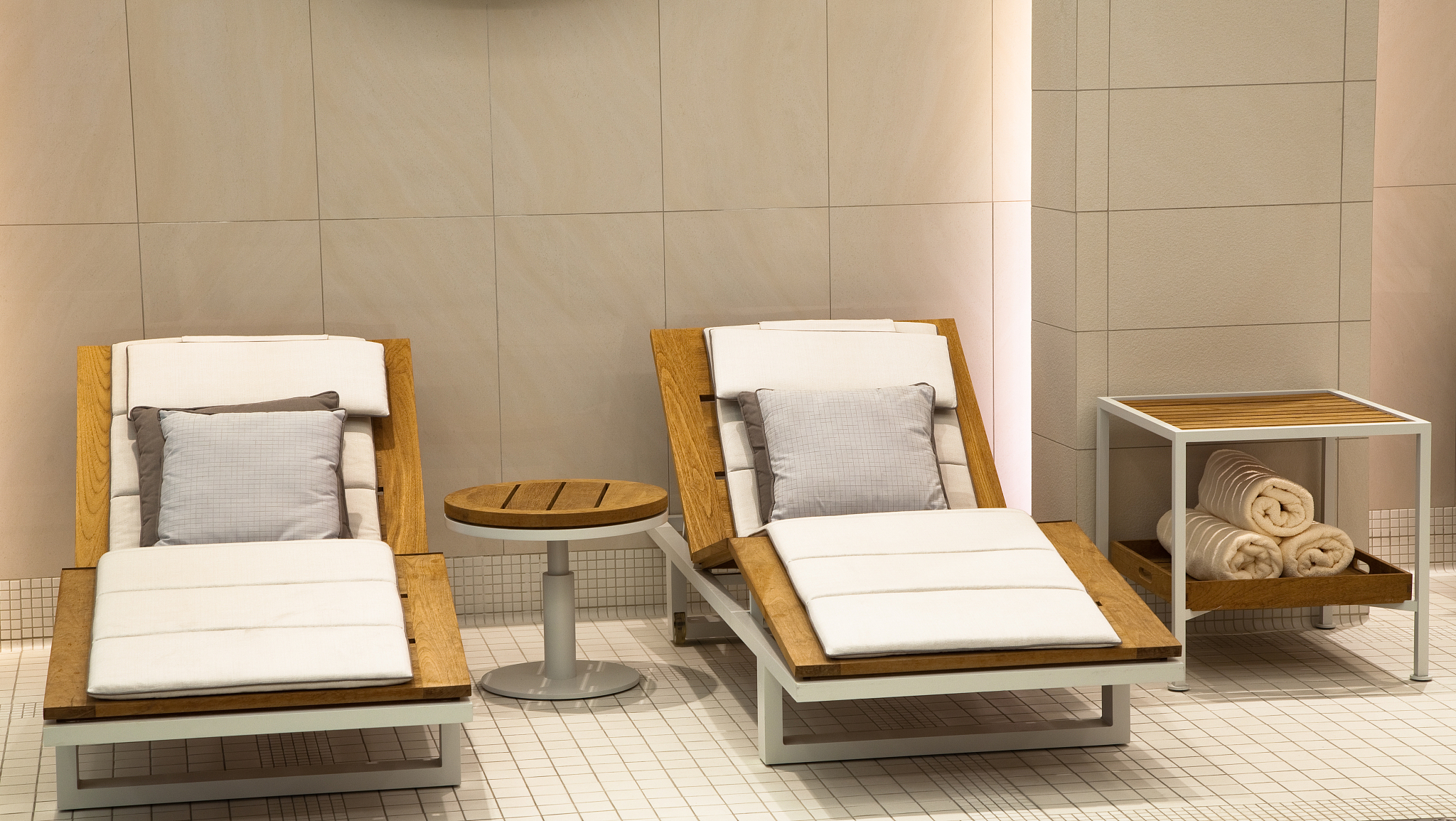 lounge chairs pool side