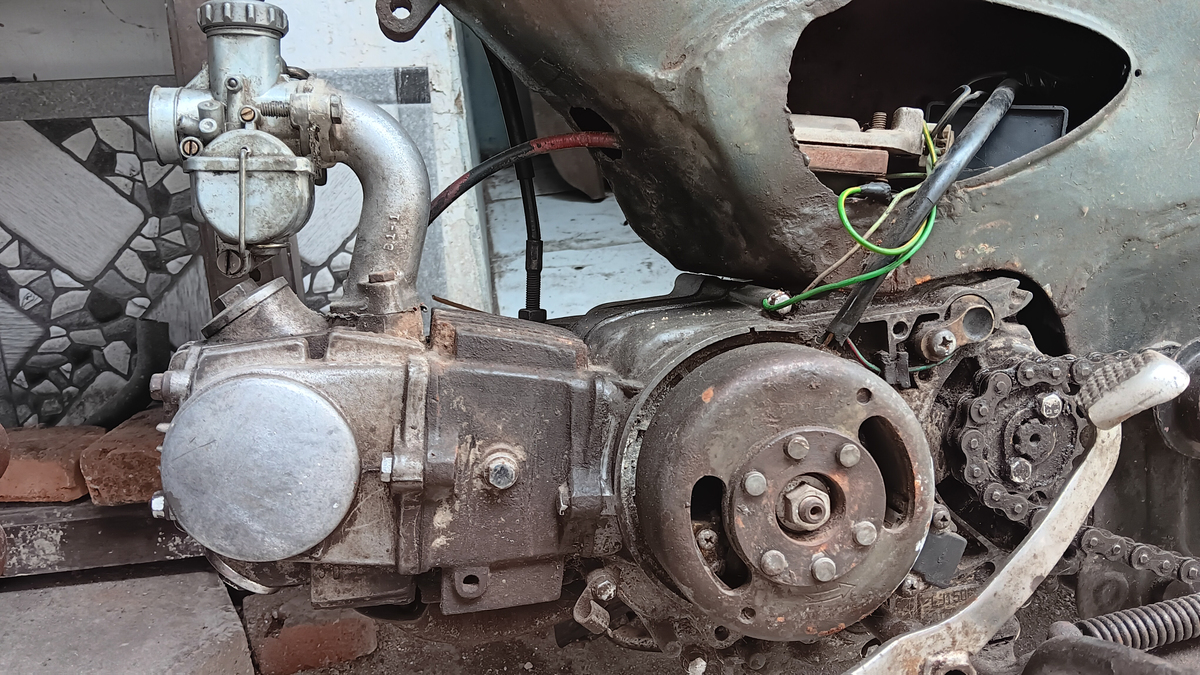 斯太尔375柴油机油泵进水故障排查：一缸二缸六缸来油，3.4.5缸不来油