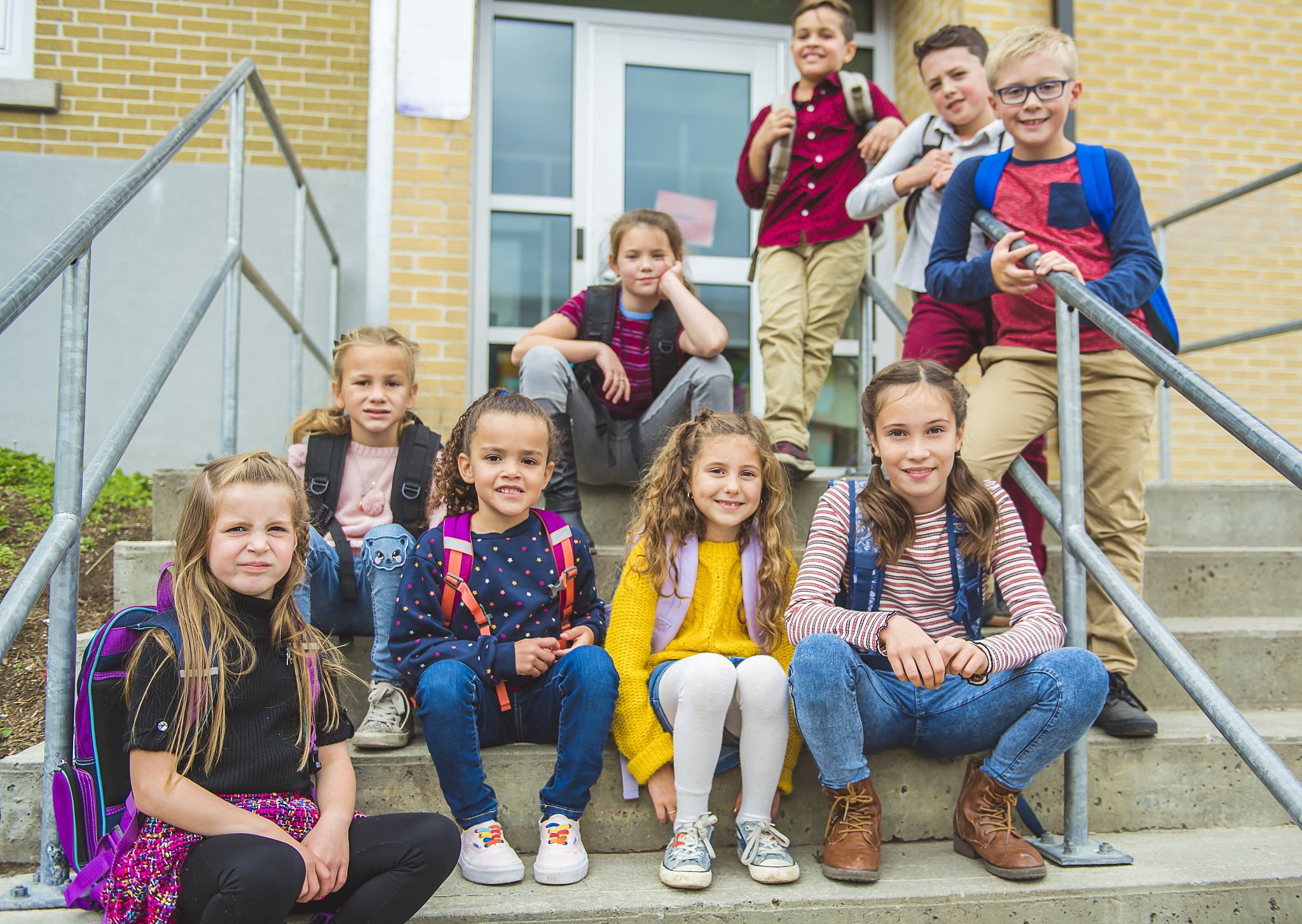 附加类型lotsOfFunModelsusrs的实体失败因为相同类型的其他实体已具有相同的主键值。在使用 Attach 方法或者将实体的状态设置为 Unchanged 或 Modified 时如果图形中的任何实体具有冲突键值则可能会发生上述行为。这可能是因为某些实体是新的并且尚未接收数据库生成的键值。在此情况下使用 Add 方法或者 Added 实体状态跟踪该图形然后将非新实体的状态相应设置为 U