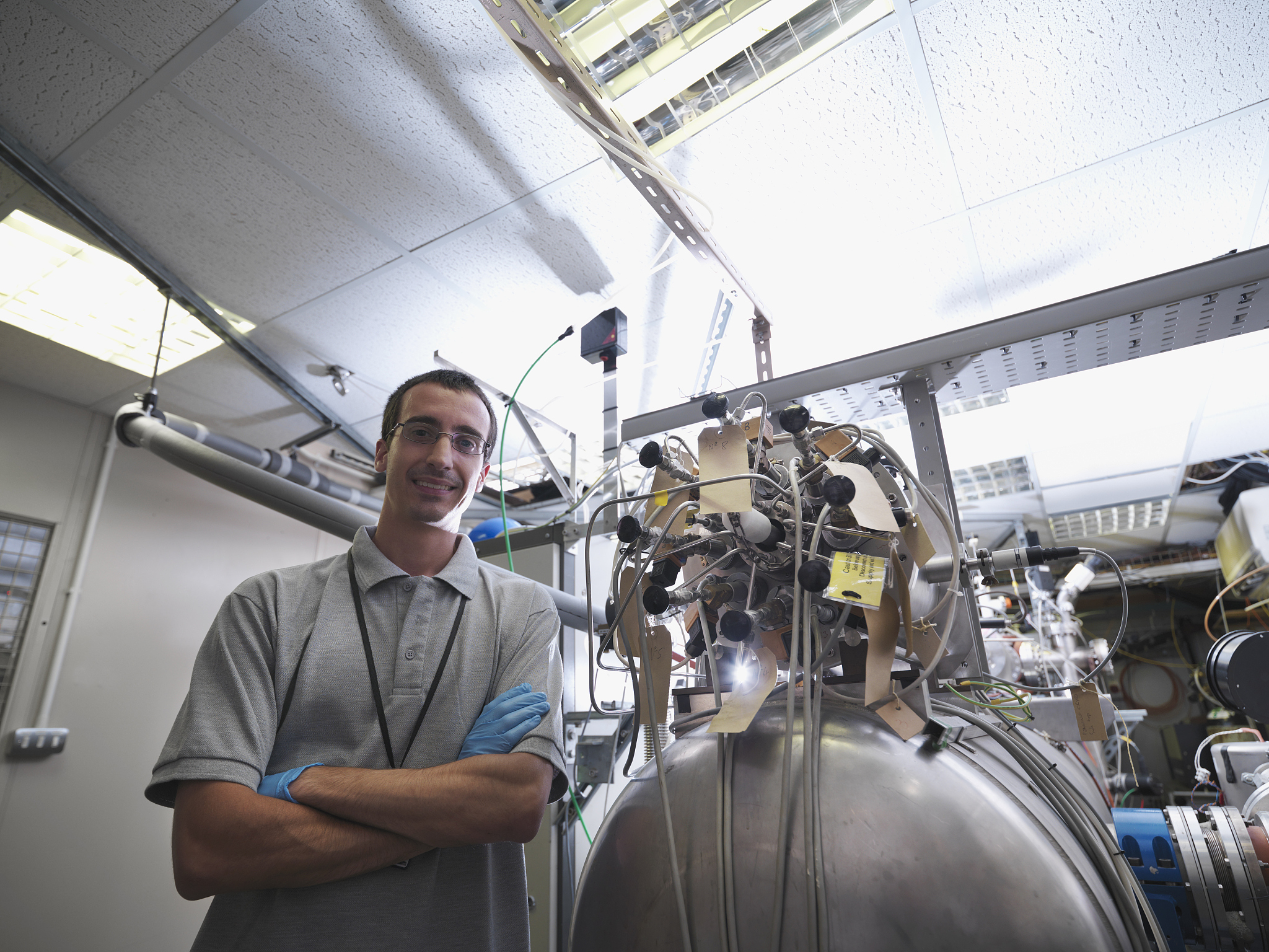 迈克尔·法拉第：电磁学先驱与电磁感应定律的发现者