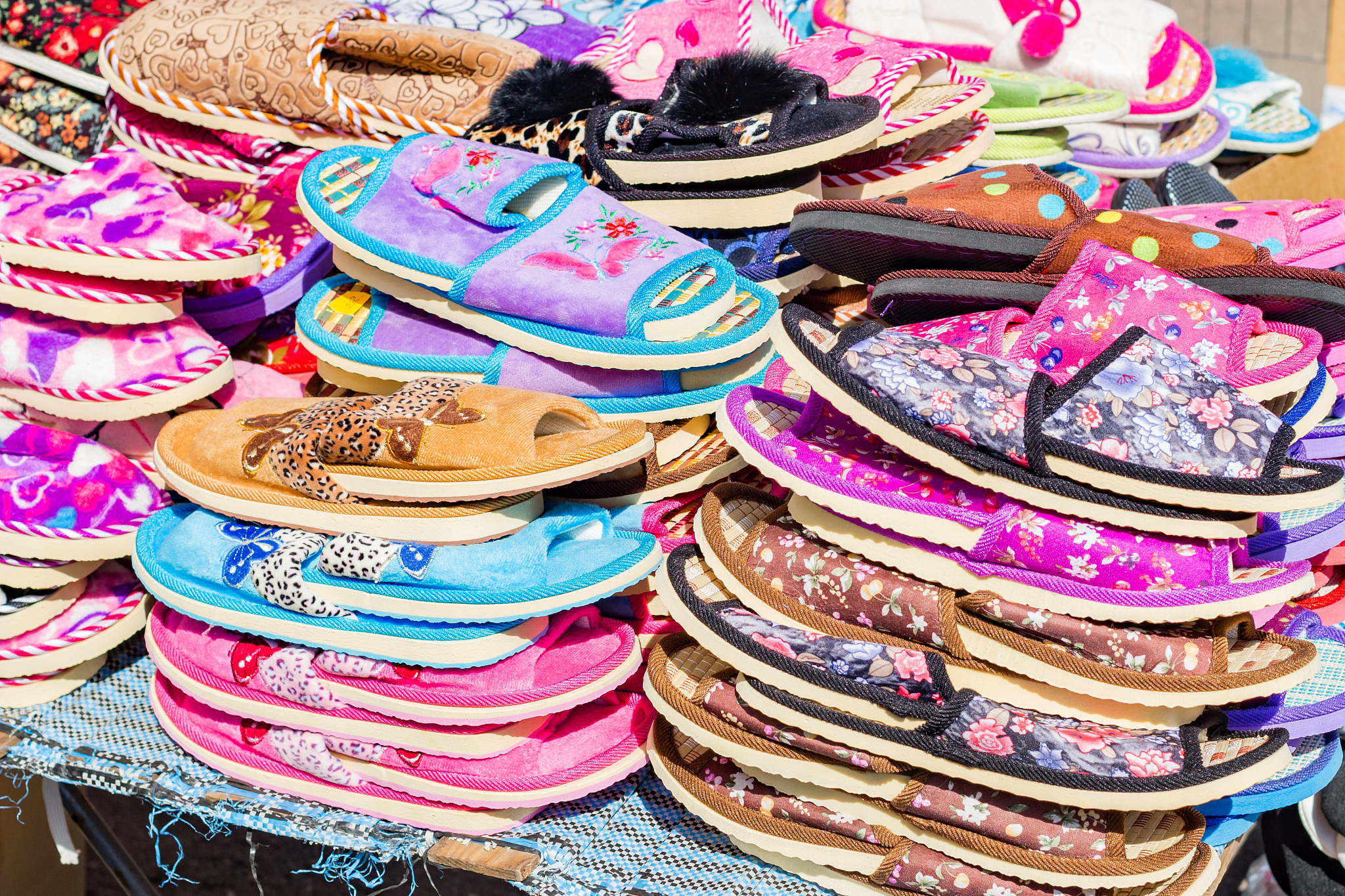 lot of color slippers on the market
