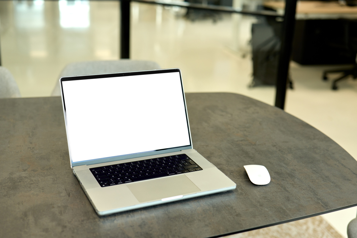 MacBook Pro vs. MacBook Air: 哪个更适合你？