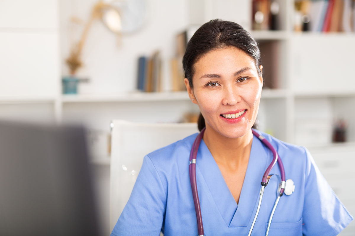 四川省高中毕业上中专学校学什么专业好