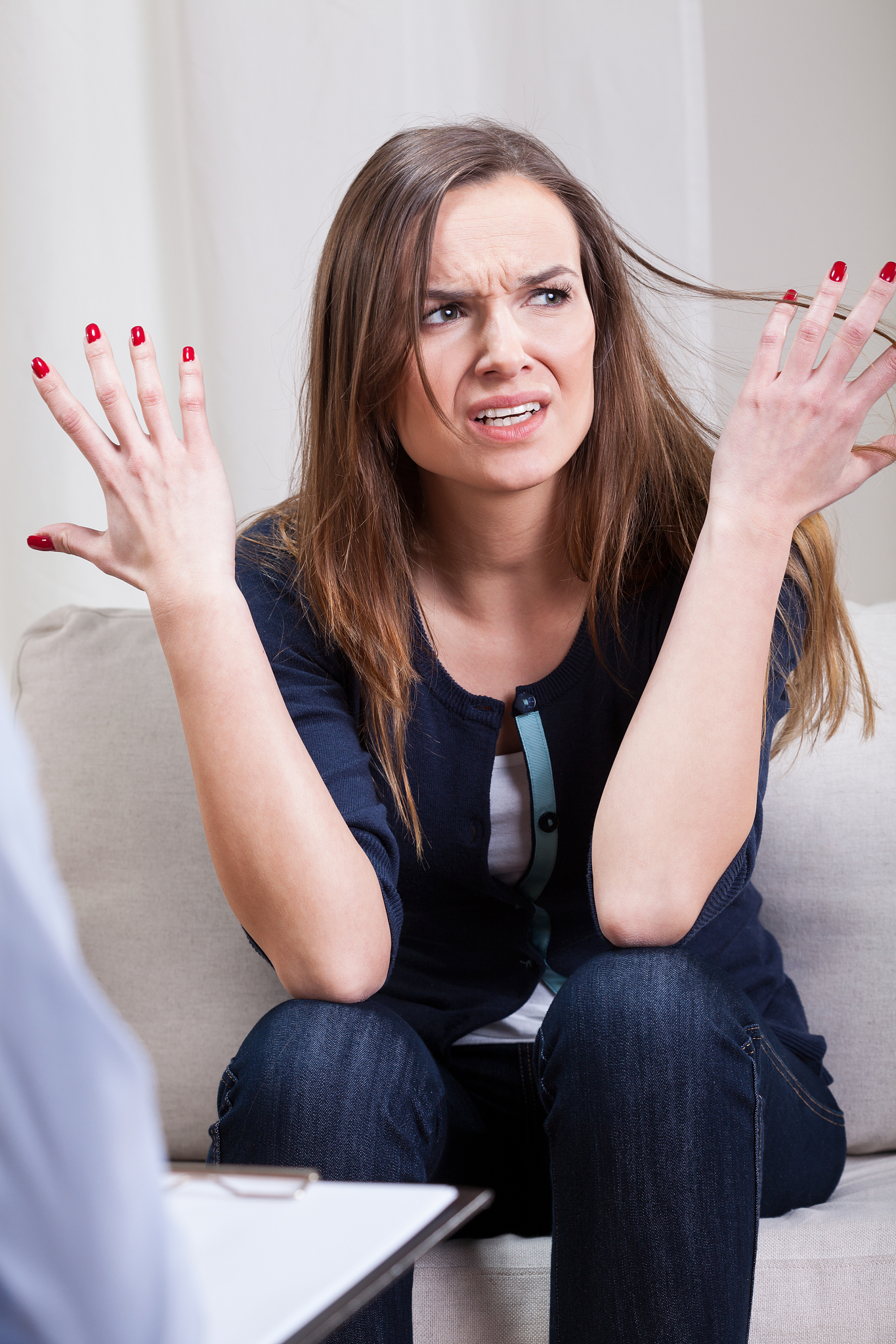 angry woman on psychotherapy