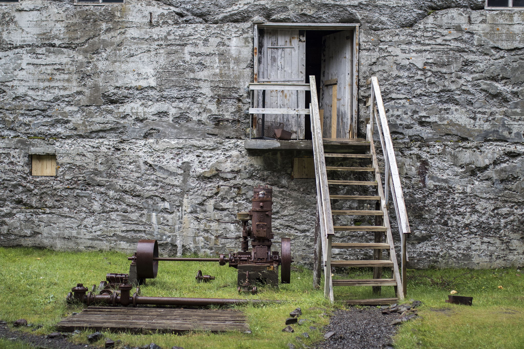 攀枝花市建筑工程学校招生办联系电话、地址