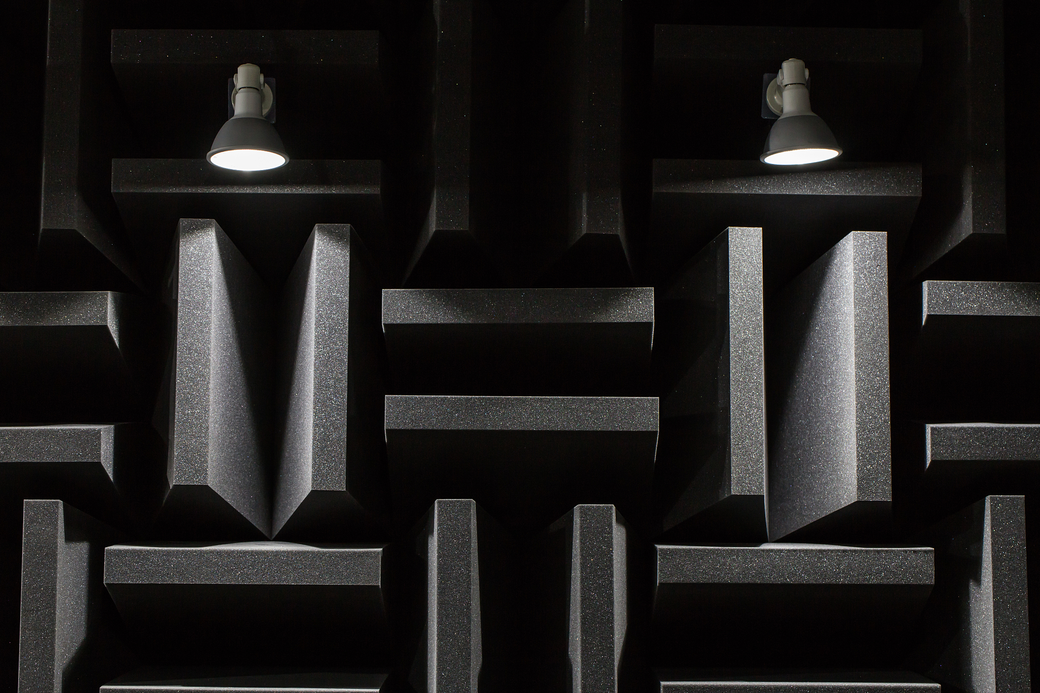 如何改造水吧里声音的吵闹