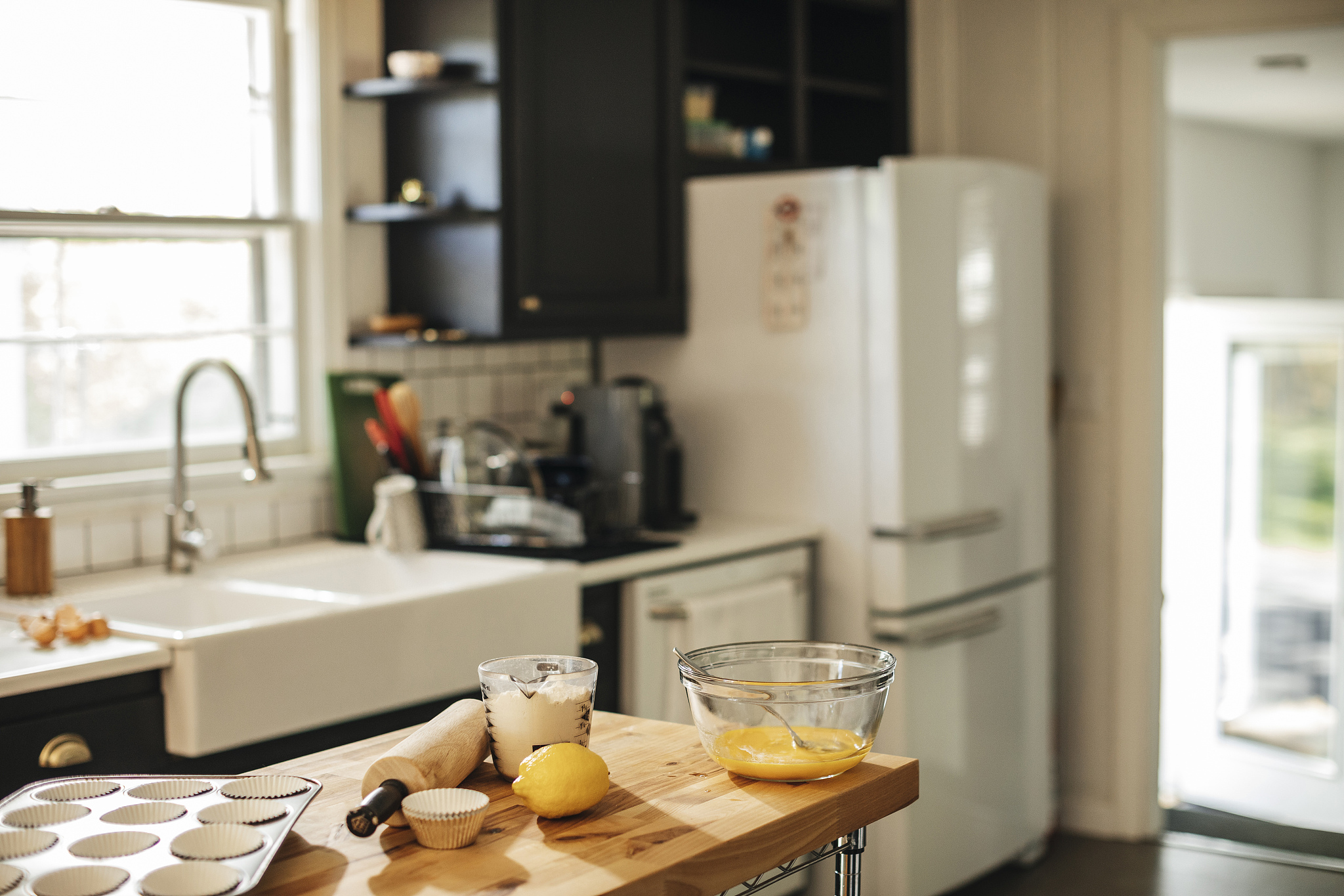 你好您好！有什么可以帮到您呢？写一篇关于家电的文案