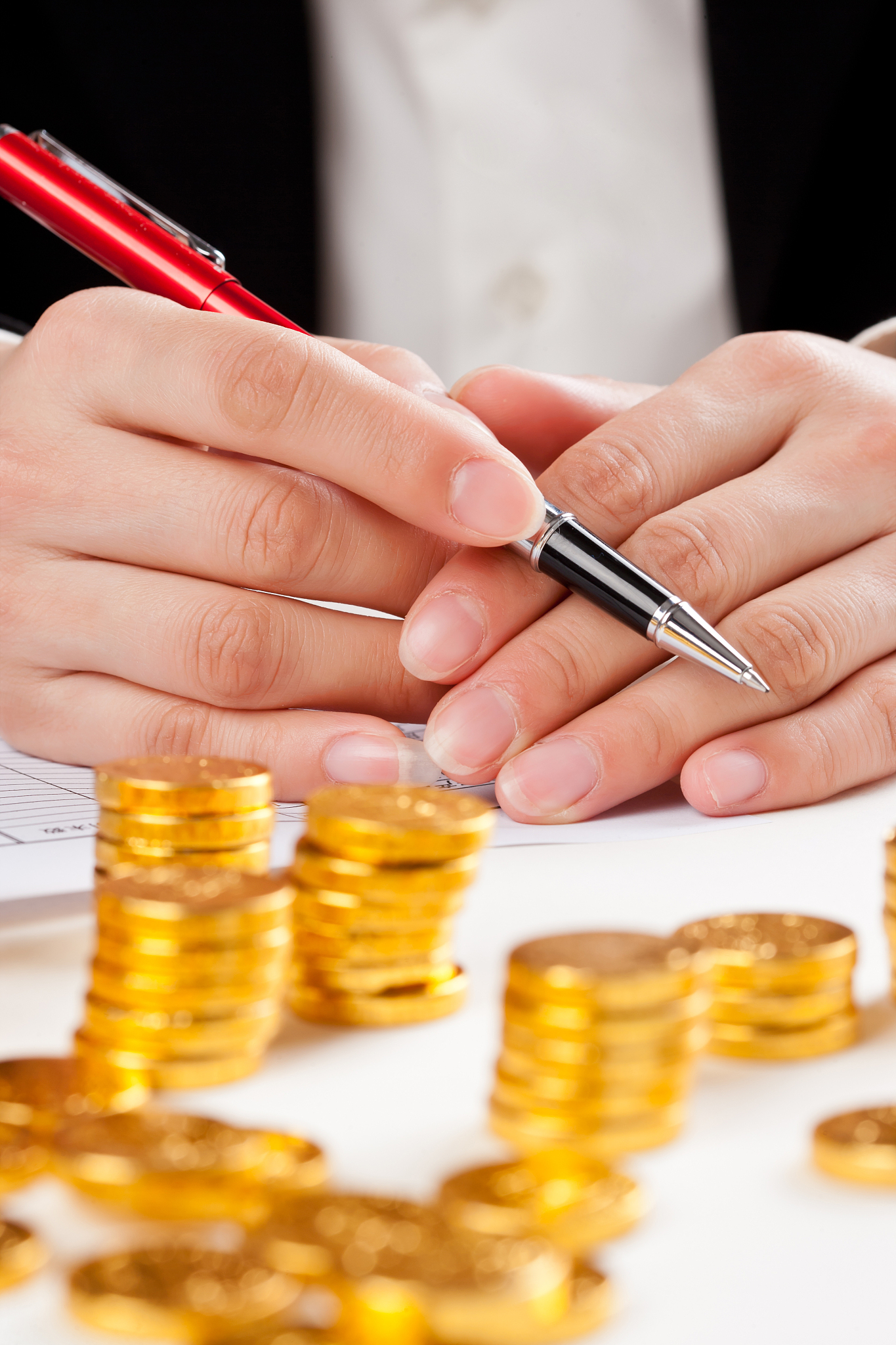 Cash and cash equivalents是operating assets吗？