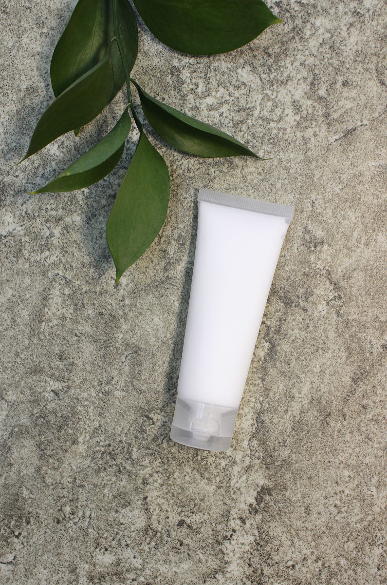 洗面奶能洗掉防晒霜吗