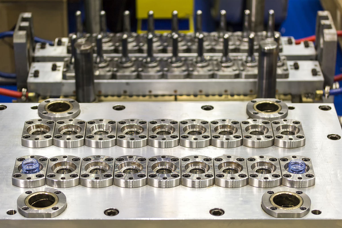 请为我列举一些西方国家的模具冲压工艺发展现状