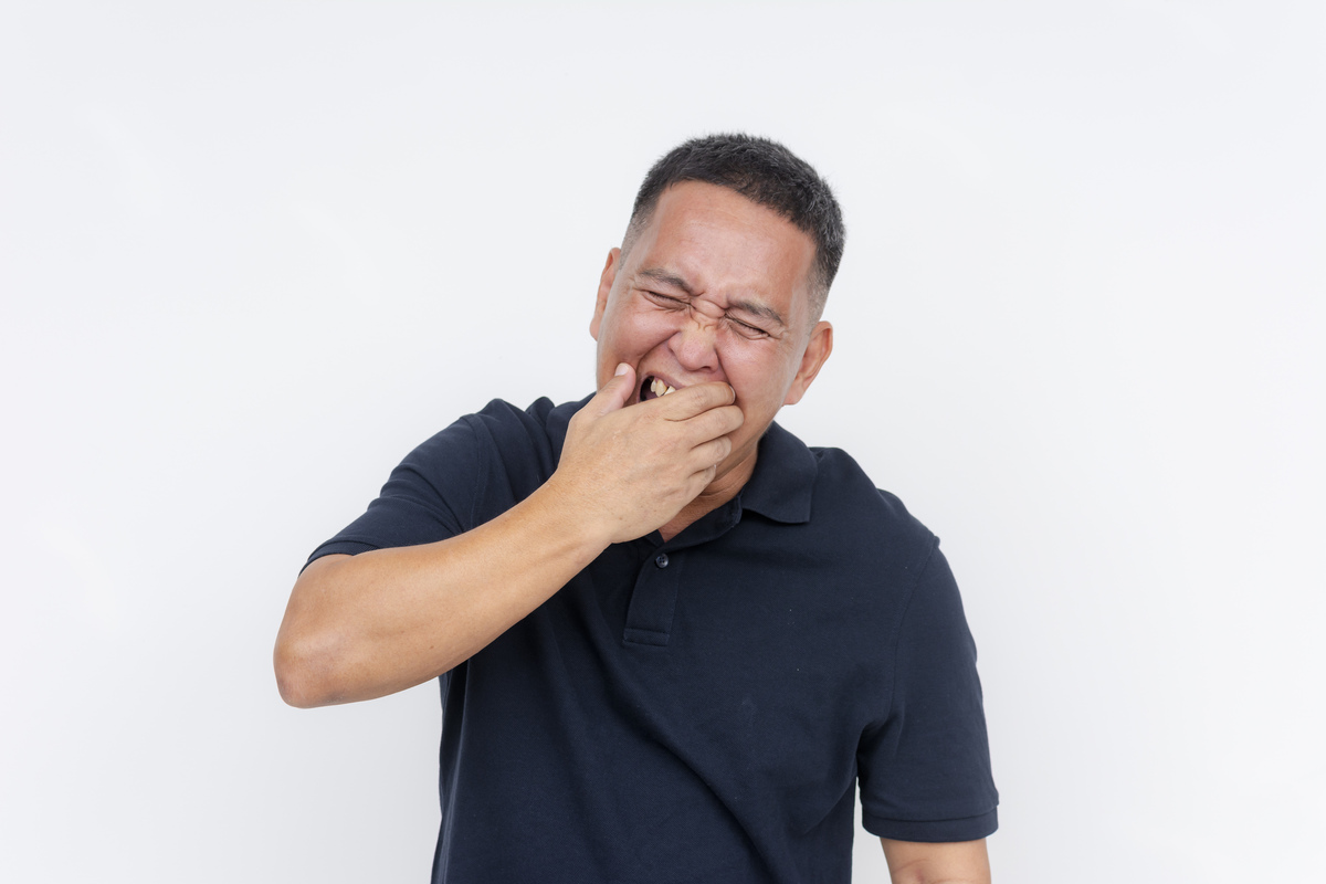 喉咙深处有痰？试试这些方法缓解症状！