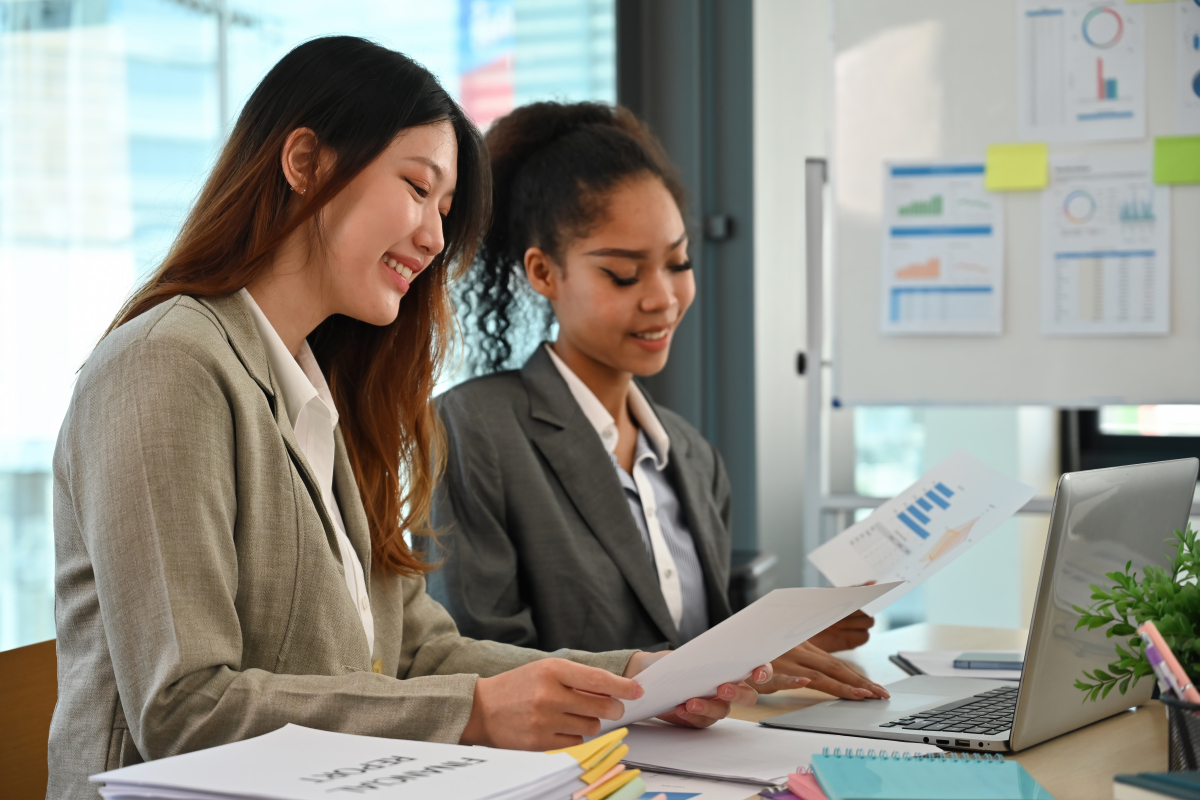 秘书职业化概念解析：标准、培训、认证、发展及组织