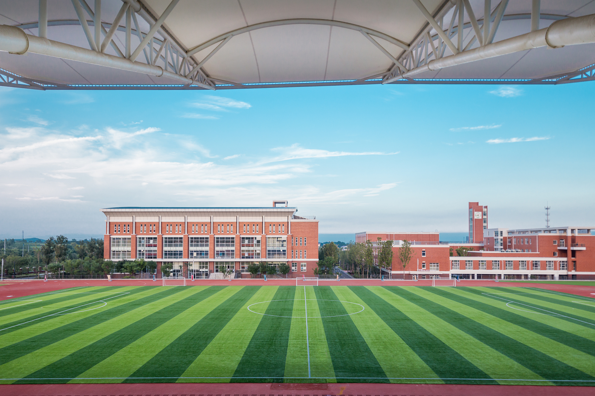 青岛崂山区第一中学地址在哪里