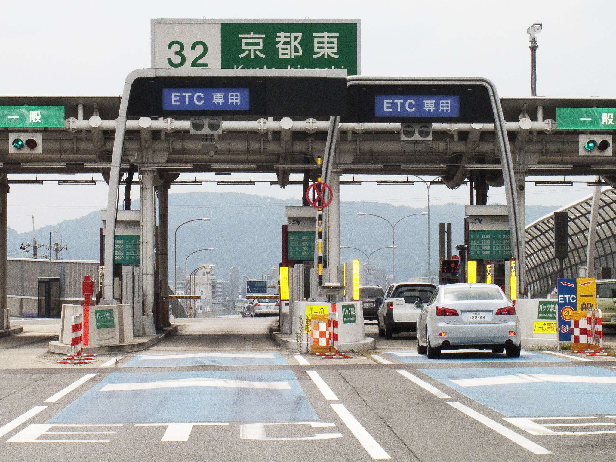 跑高速收超时费吗