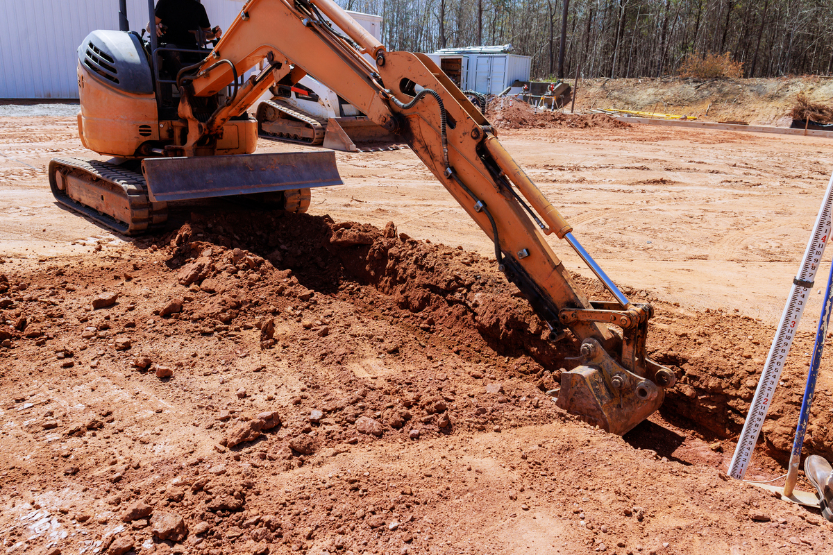 西安零基础学挖掘机：可行性、时间及技巧