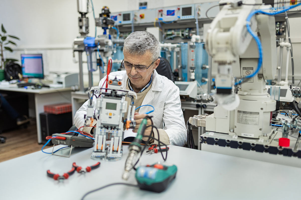 机械电子工程本科学历教育经历