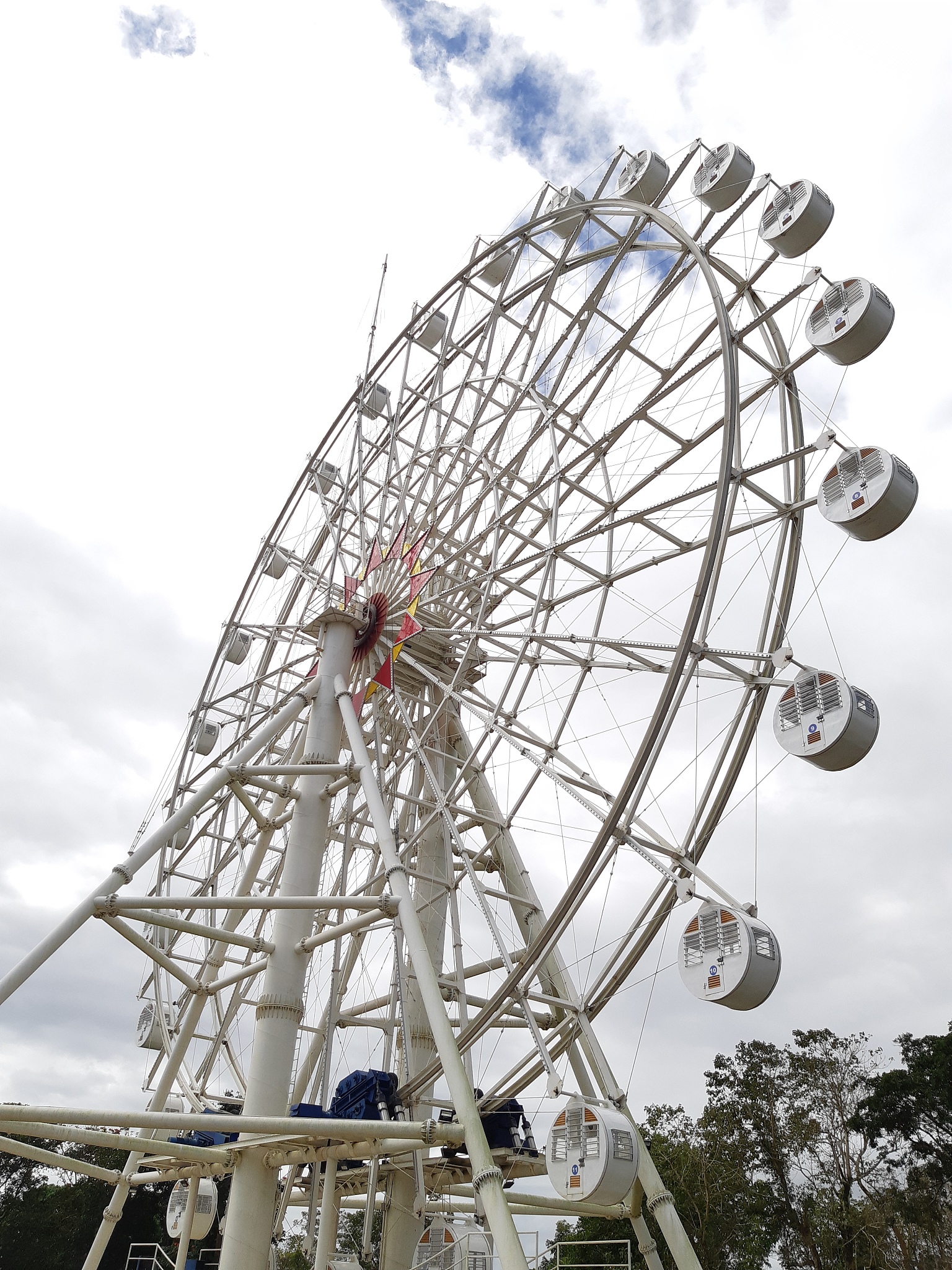 成都财贸职高烹饪学校校园环境怎么样？图片带你一览