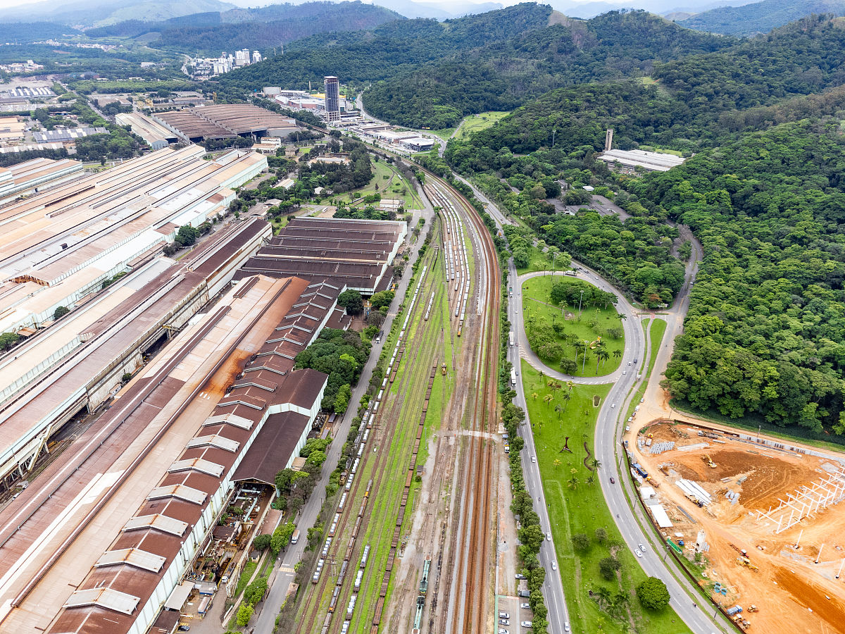 永安镇建有高铁站又是高速路出口高铁即将到来。帮列高铁通后如何提速发展课题题纲