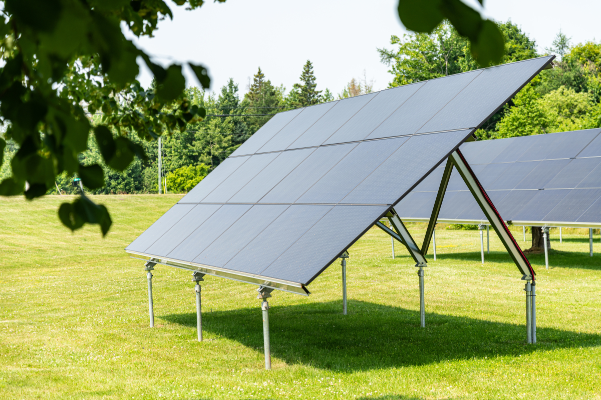 隆基绿能Himo-6光伏太阳能板：50年产品专家力荐，高效环保，为您带来更美好未来！