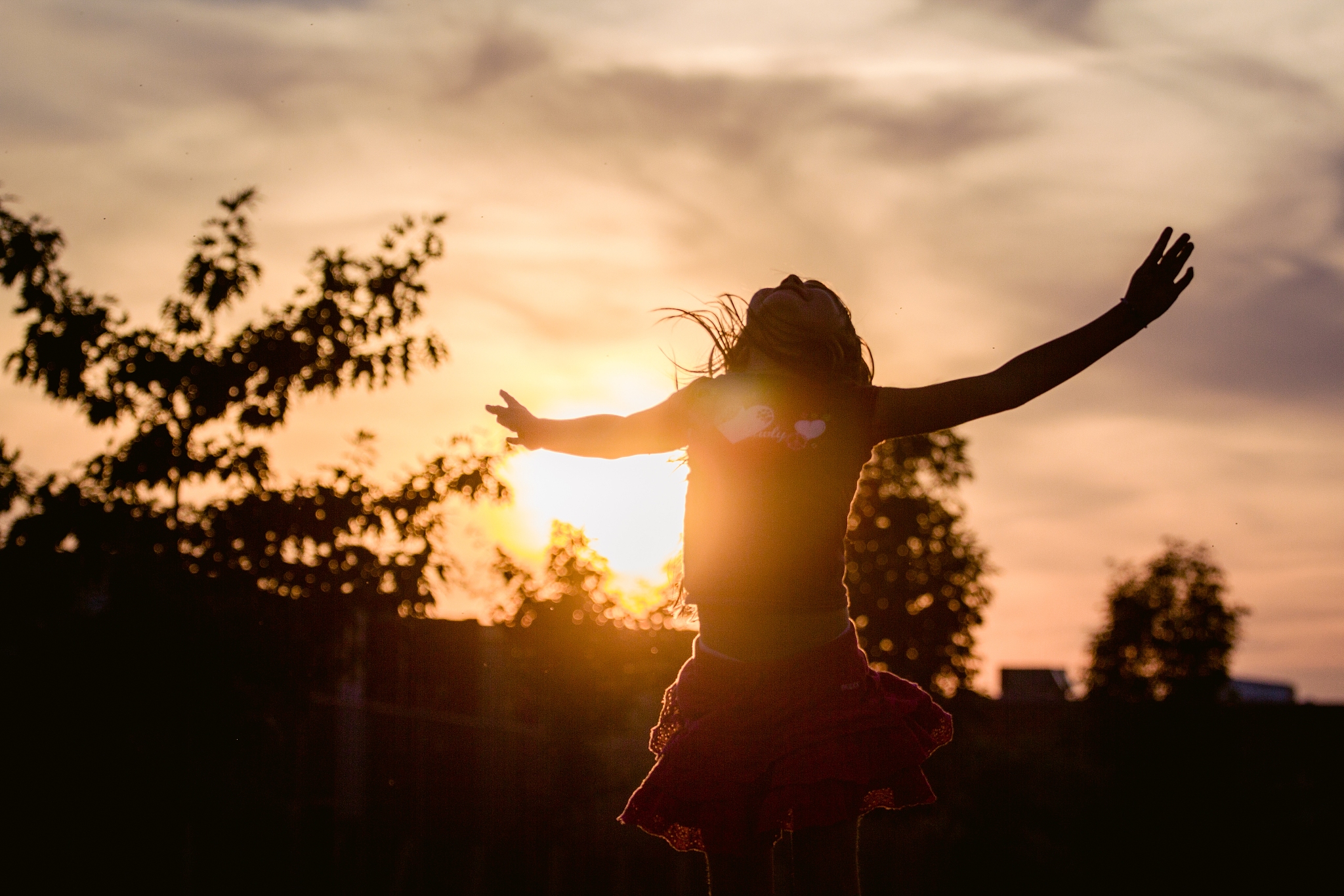 早上好这是一个美丽的早晨在这里我希望我们能分享同样的经验当你醒来有一个美好的一天