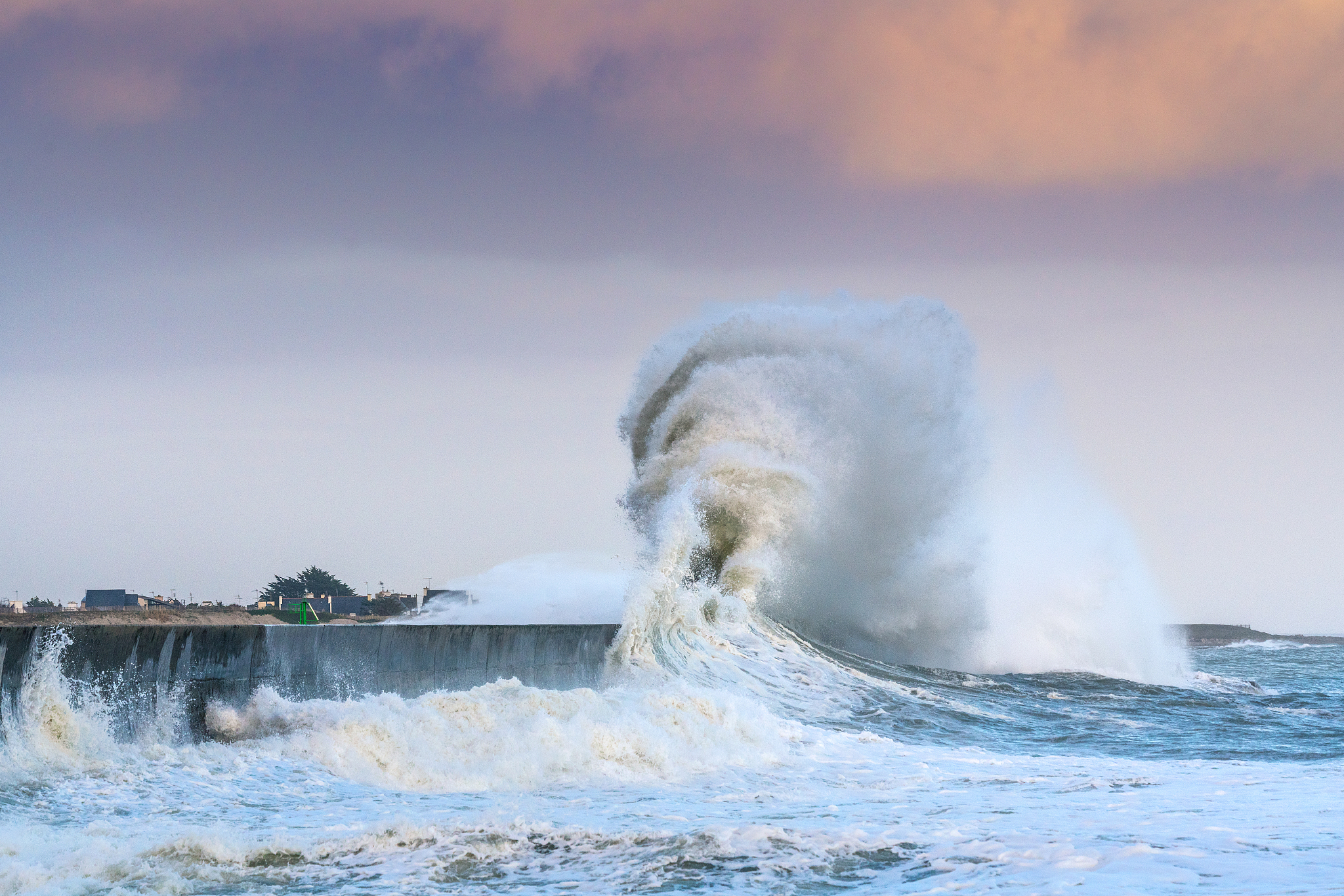 tempête et vagues en bretagne