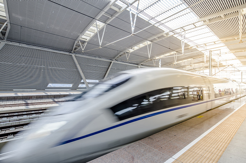 贵阳高铁学校高铁轨道专业难吗？入学难度和学习难度解析