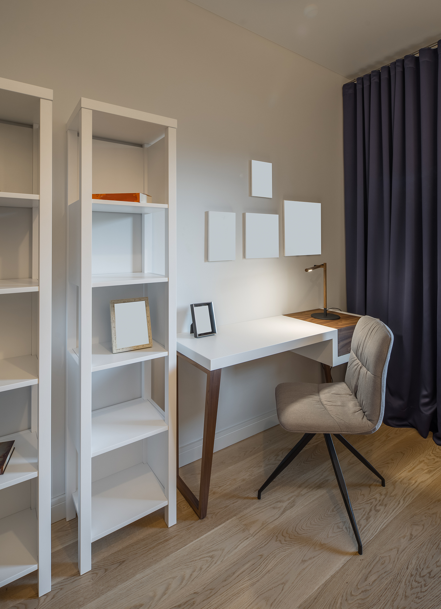 书桌品牌的特点：多功能、简约、智能化