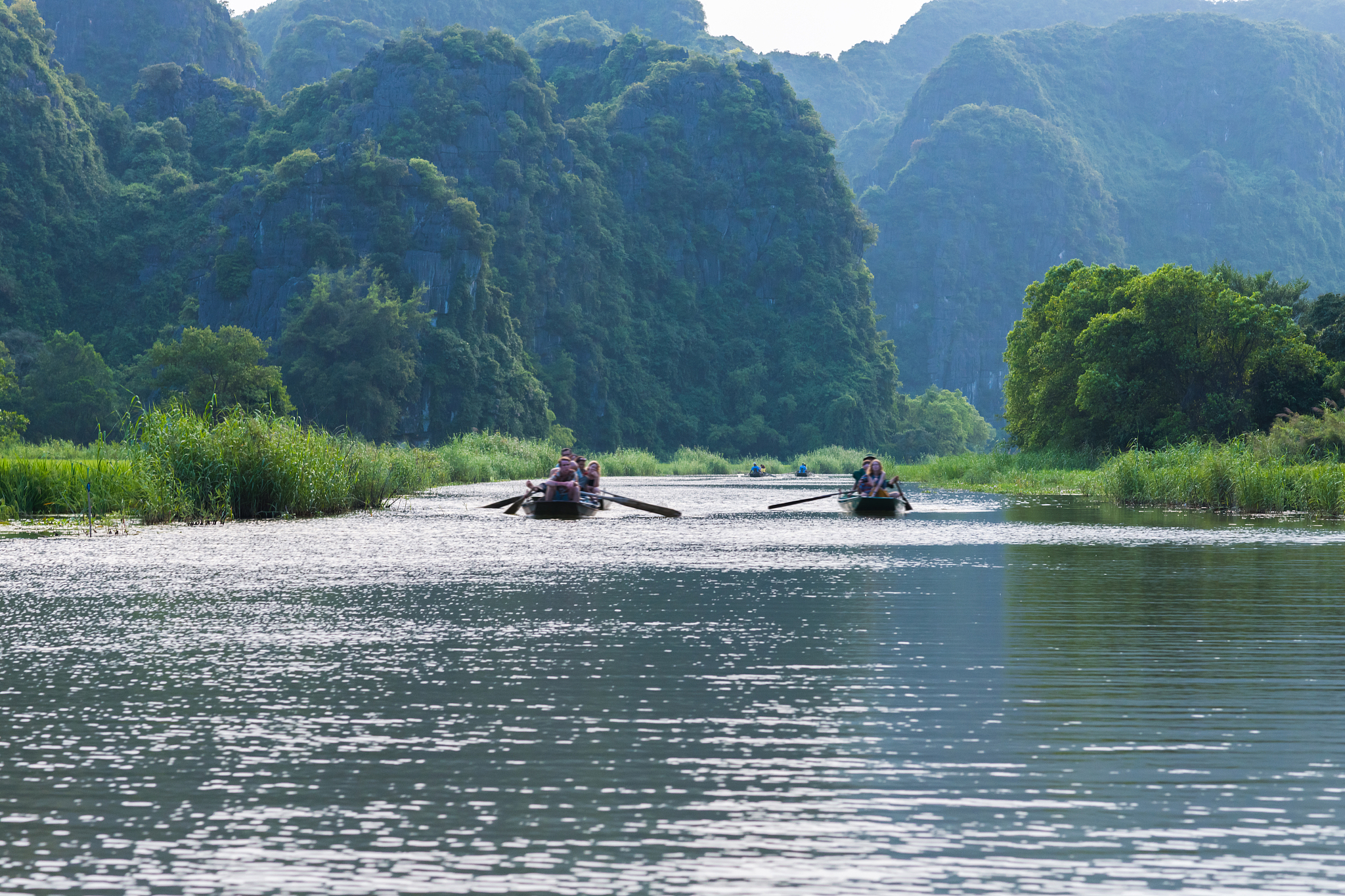 广西桂林商贸旅游技工学校2023年招生条件：注重综合素质和实践能力