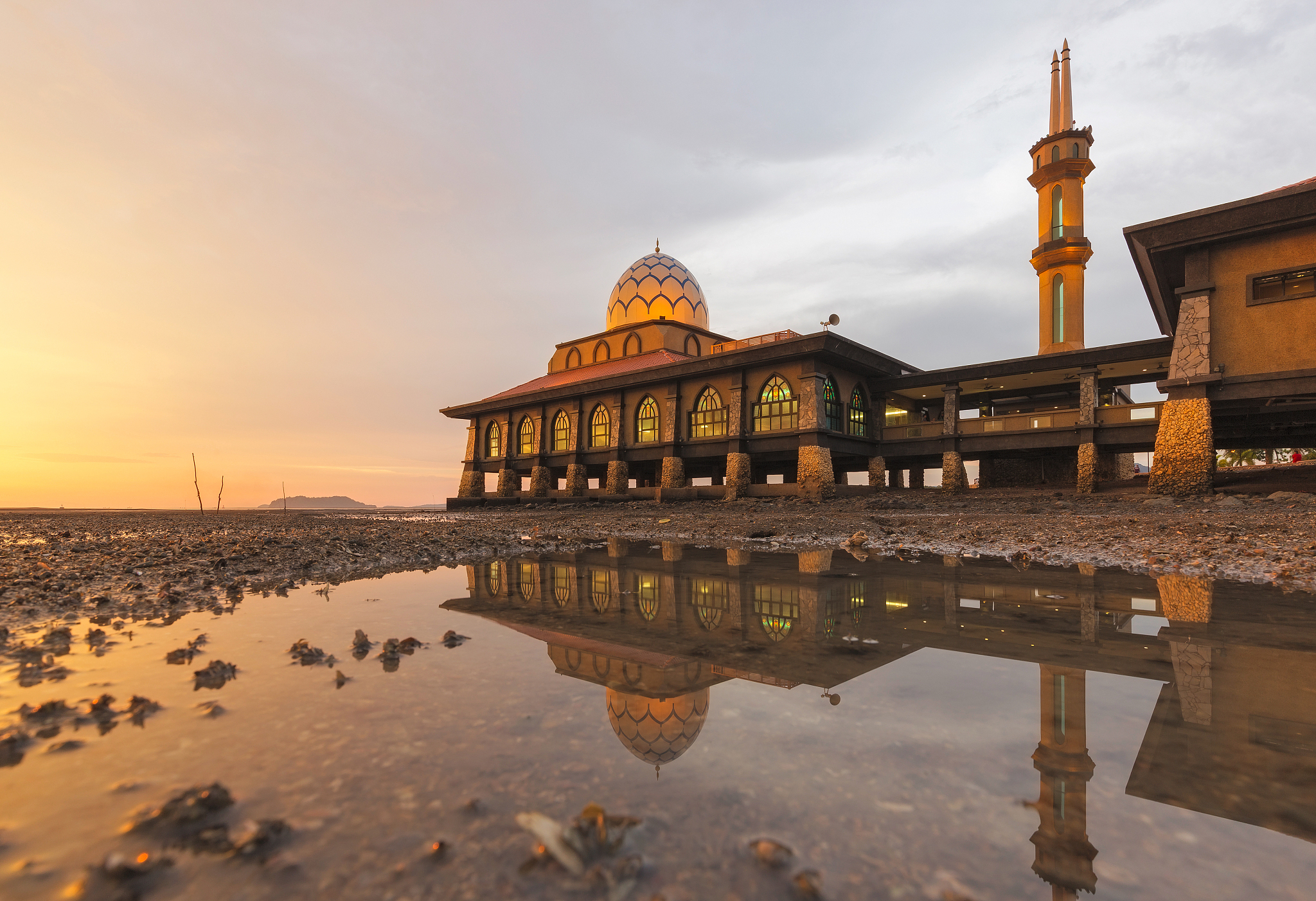 masjid al hussain in kuala perlis city, malaysia