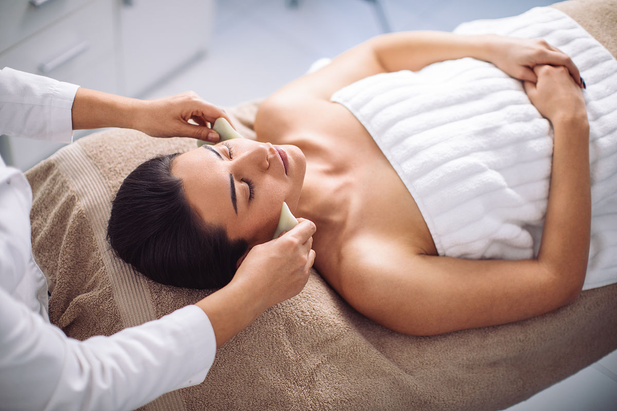 介绍保山中医药高等专科学校针灸推拿专业