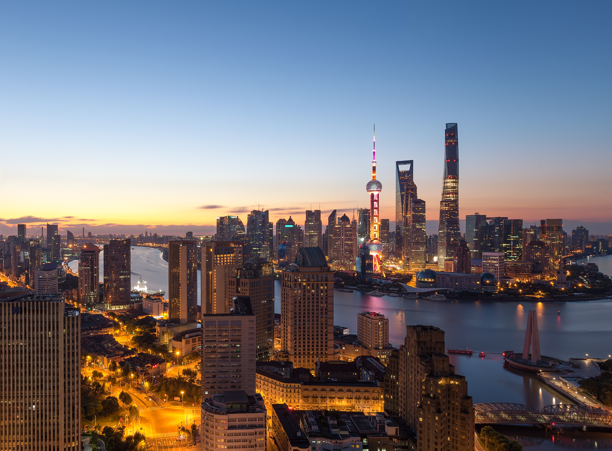 上海城市建筑日落夜景风光