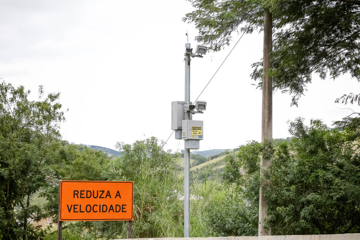高密型AP与室外AP区别详解：适用场景、功能对比
