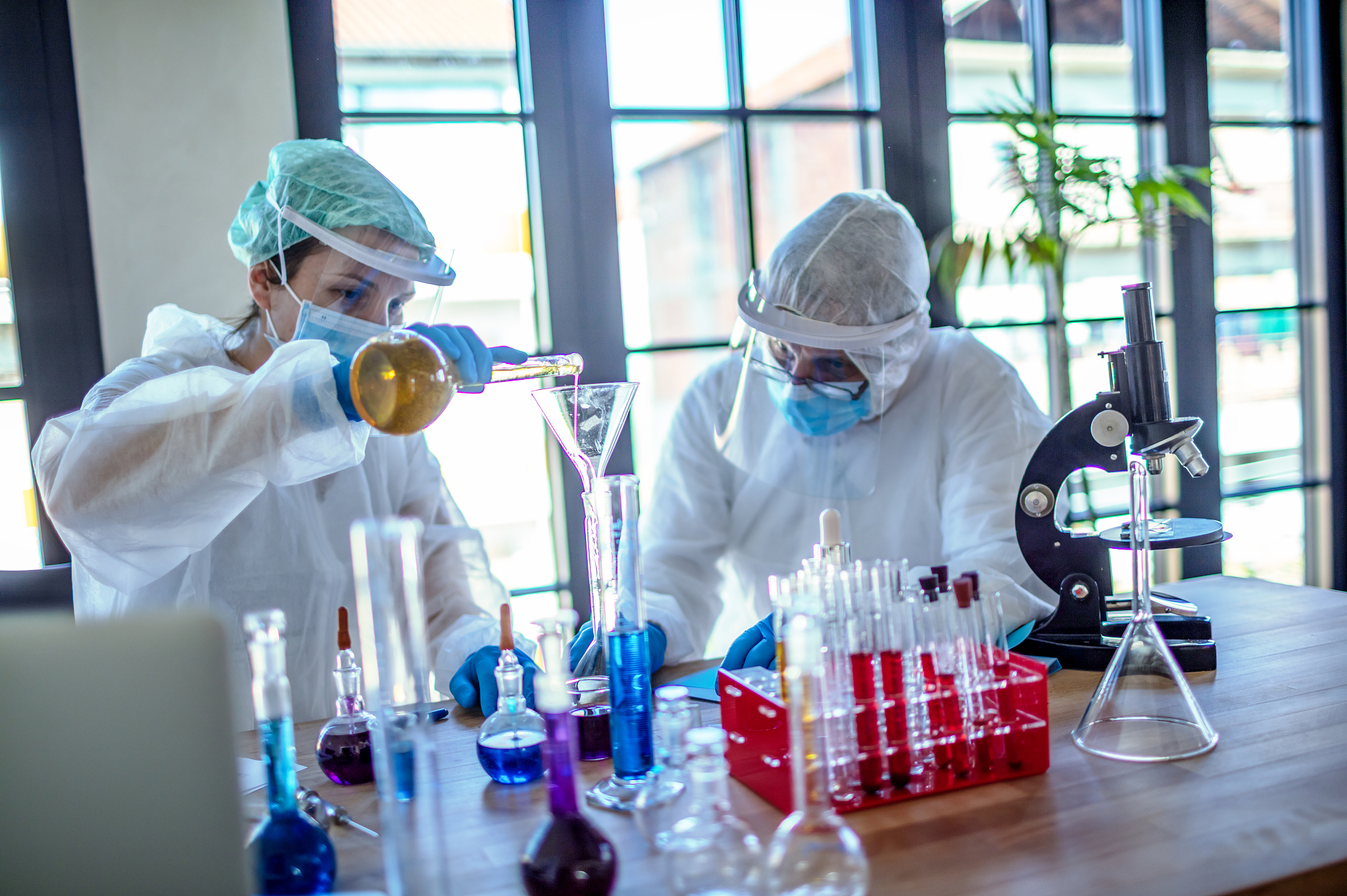 机制检验方法：实验、自然实验、实证分析等