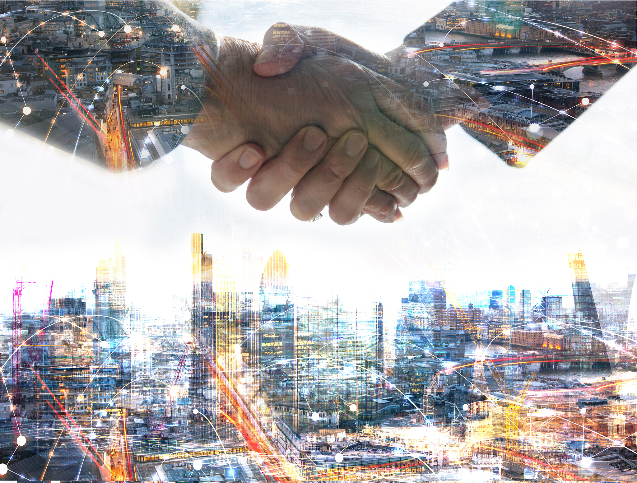 合作共赢：机遇与挑战并存