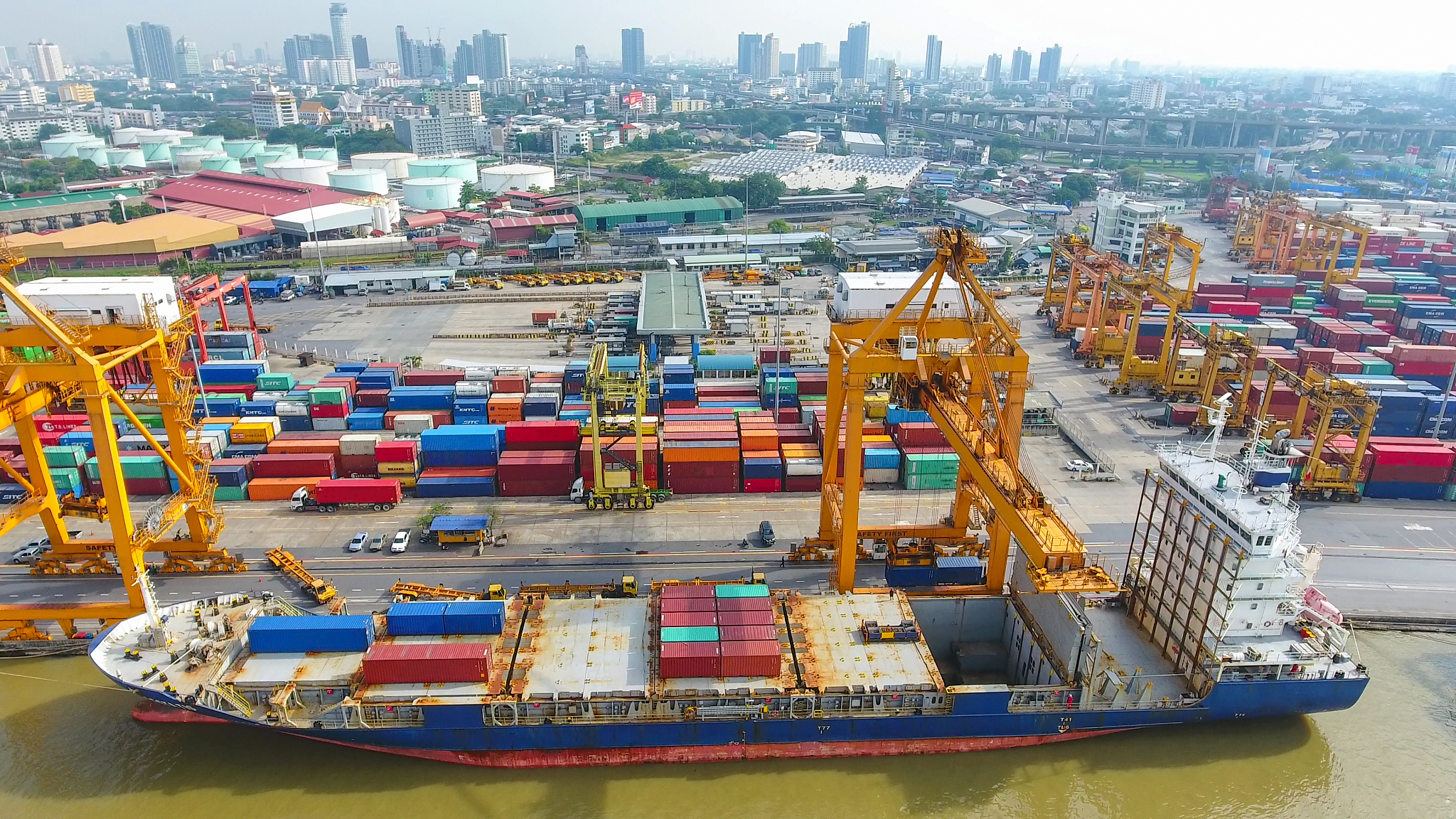 云南财经学校物流服务与管理专业2022年招生 | 高薪就业前景