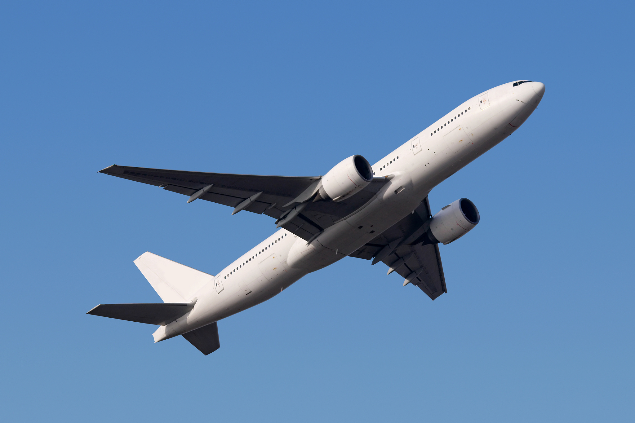 湖北航空技术学校2022年招生专业：飞行器设计、无人机技术等