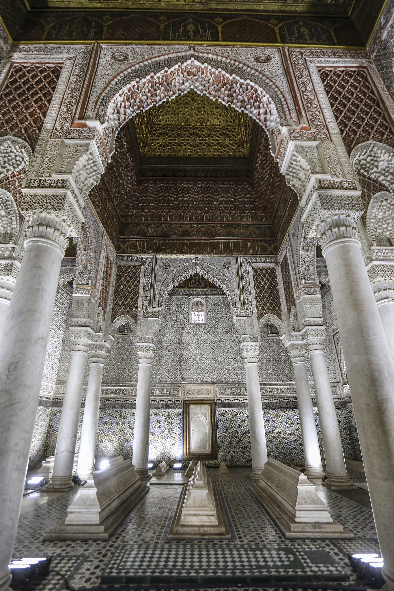 saadian tombs in marrakech