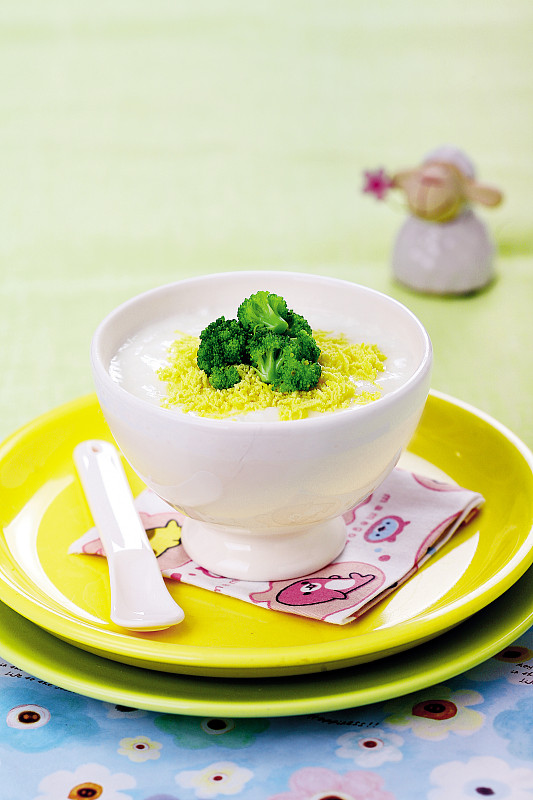 宝宝辅食食谱大全：轻松做出营养美味餐