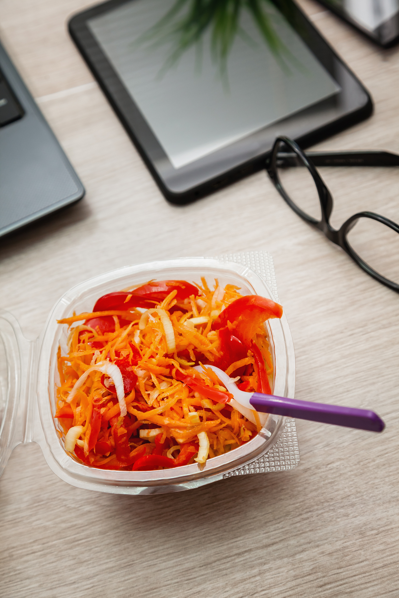 lunch time in office