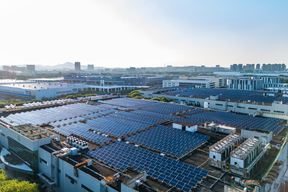 平顶山工业职业学院光伏发电技术及应用专业：培养清洁能源人才的摇篮