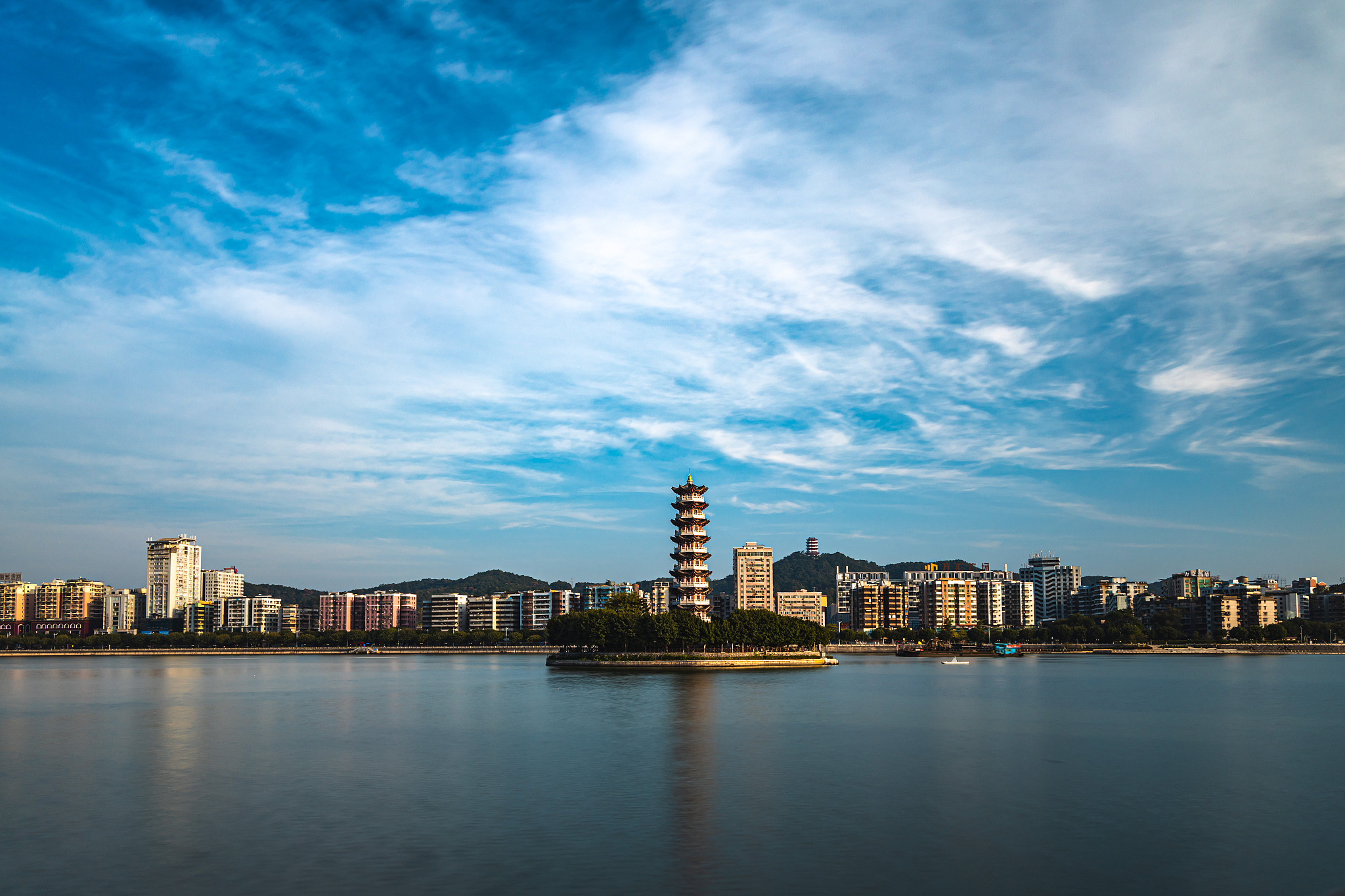 韶关北江通天塔——中国广东省韶关市