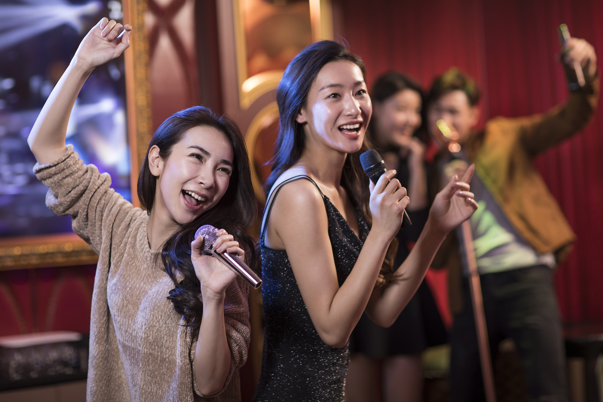 请帮我写1篇650字的博客文章主题是：ktv唱歌技巧和发声方法