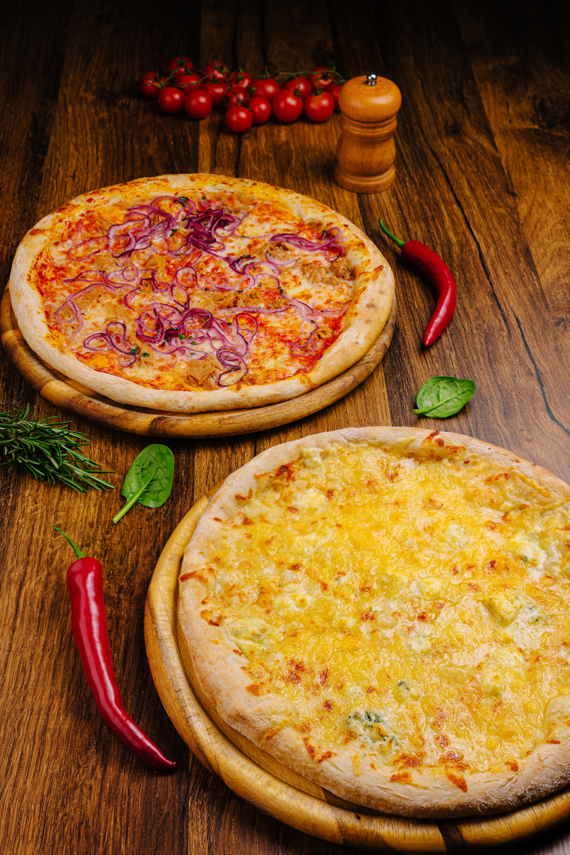 芝士牛至披萨食谱：美味周日午餐