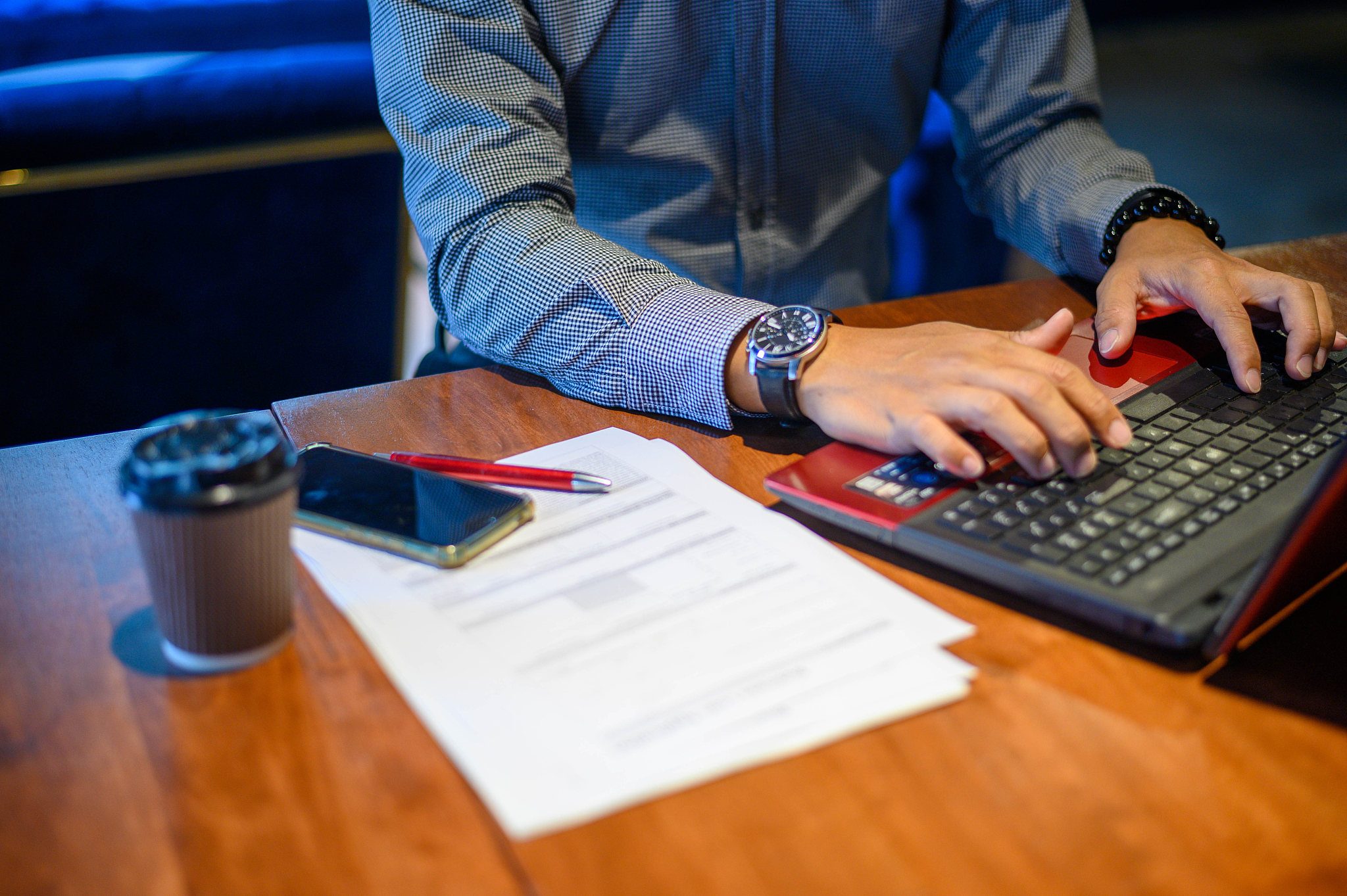 businessman working at cafe